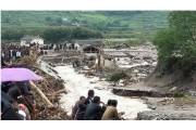 中国：洪灾死亡239人  损失432亿元(图文)