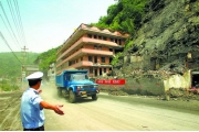 略阳山体崩塌事故原因：基岩崩塌地质灾害