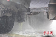河南郑州15吨浓盐酸罐车泄漏