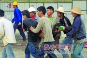 深圳在建高架桥梁吊篮砸落致工人1死1伤
