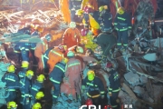 上海一改建中楼房发生坍塌事故致3人被埋