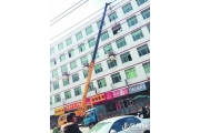 泉州东海一工厂搬运机台压死一男子