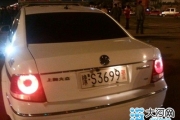 河南一警车超速闯红灯与出租车相撞致1死3伤
