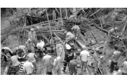 浙江一在建厂房坍塌致5人死亡 钢筋落下像暴雨