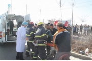 青海德令哈天然气管道泄漏3人被困   2人死亡