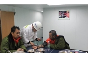 珠江口一集装箱船被撞沉  11名船员落水5人失踪