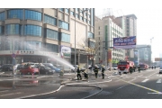 呼和浩特市中心一地下井天然气泄漏   致1死1重伤