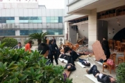 广东东莞中侨大厦燃气泄漏爆炸  致1死32伤