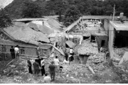 陕西潼关一民居内炸药爆炸致2死5伤