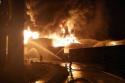 福建漳州腾龙芳烃PX项目爆燃事故：起因是漏油着火