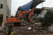 乐极生悲！四川一楼房除夕夜被鞭炮炸塌一人死亡